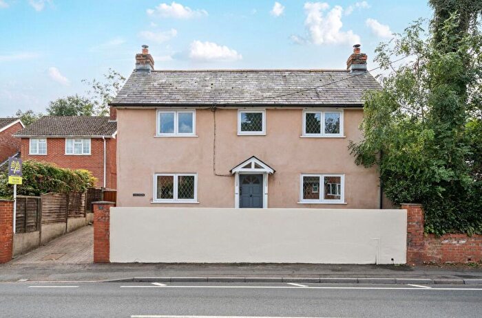 3 Bedroom Detached House For Sale In Andover Road, Ludgershall, Andover, SP11