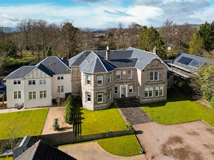 3 Bedroom Flat For Sale In Helenslee Road, Dumbarton, G82