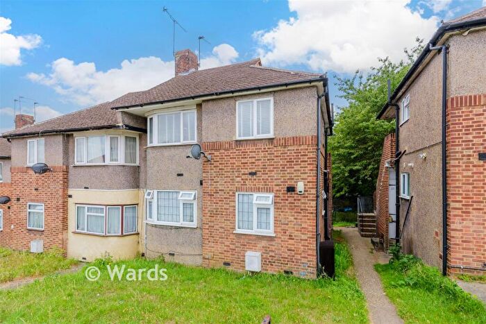 2 Bedroom Maisonette For Sale In Downbank Avenue, Bexleyheath, Kent, DA7