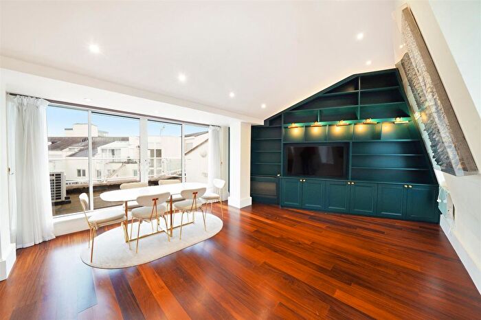 3 Bedroom Flat To Rent In Carlyle Court, Chelsea Harbour, London, SW10