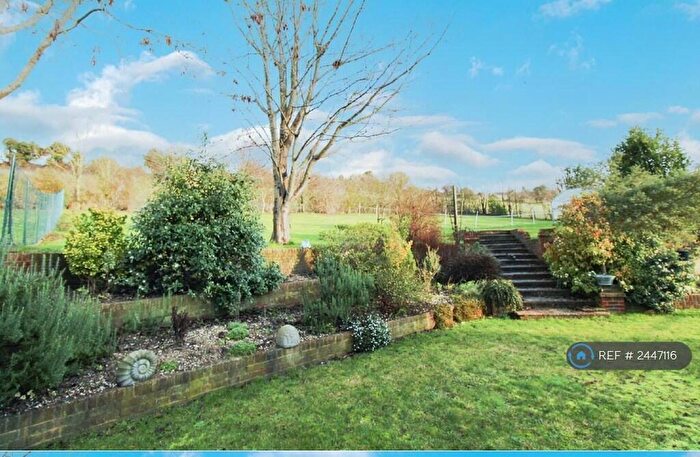4 Bedroom Semi-Detached House To Rent In Capstone Road, Gillingham, ME7