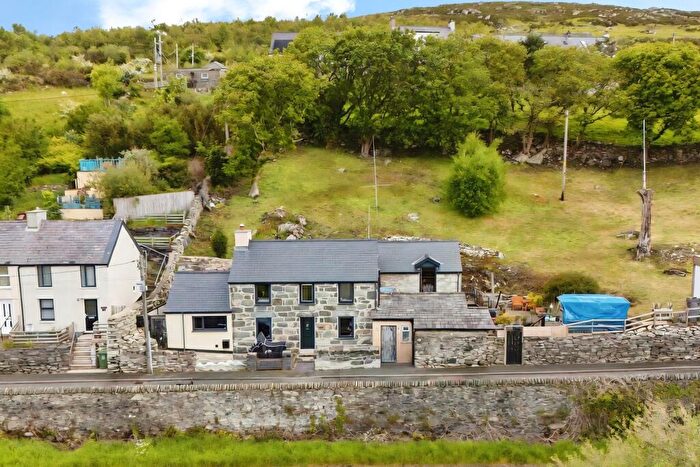 Property For Sale In Halway House, Hyfrydle Road, Talysarn, Caernarfon, Gwynedd, LL54