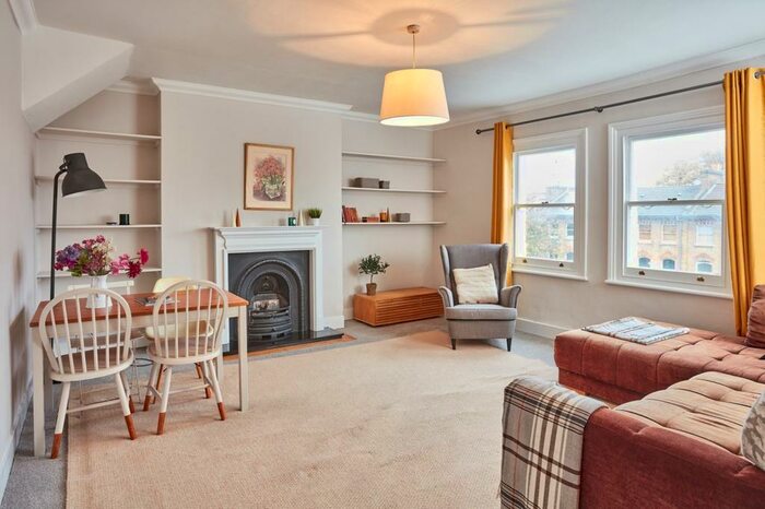 2 Bedroom Apartment To Rent In Dulwich Road, Herne HIll, London, SE24