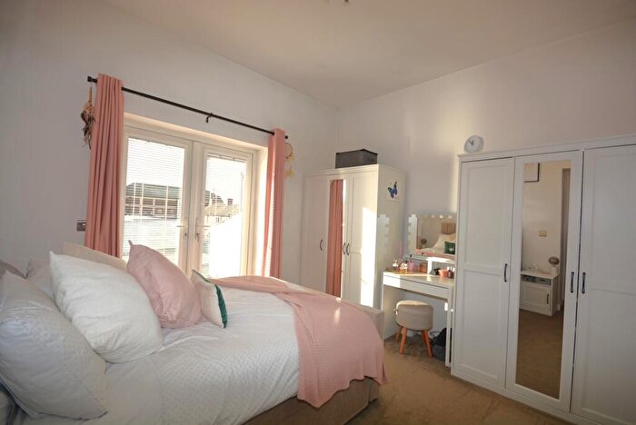 1 Bedroom Apartment To Rent In Hopewell Terrace, Horsforth, Leeds, West Yorkshire, LS18