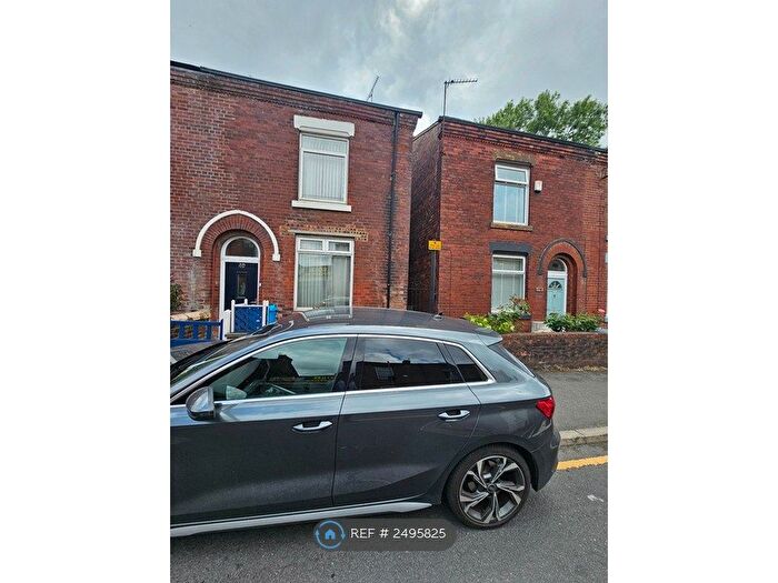 3 Bedroom Terraced House To Rent In Coalshaw Green Road, Chadderton, Oldham, OL9
