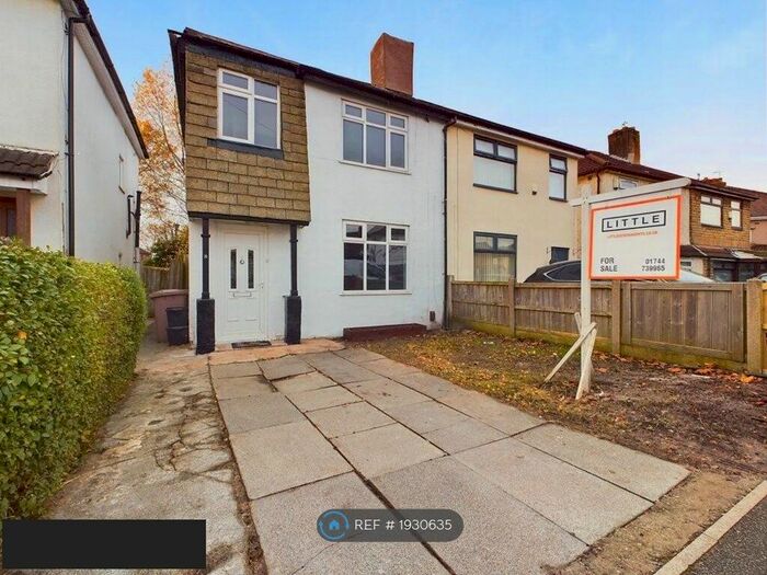 3 Bedroom Semi-Detached House To Rent In Queensway, St. Helens, WA11