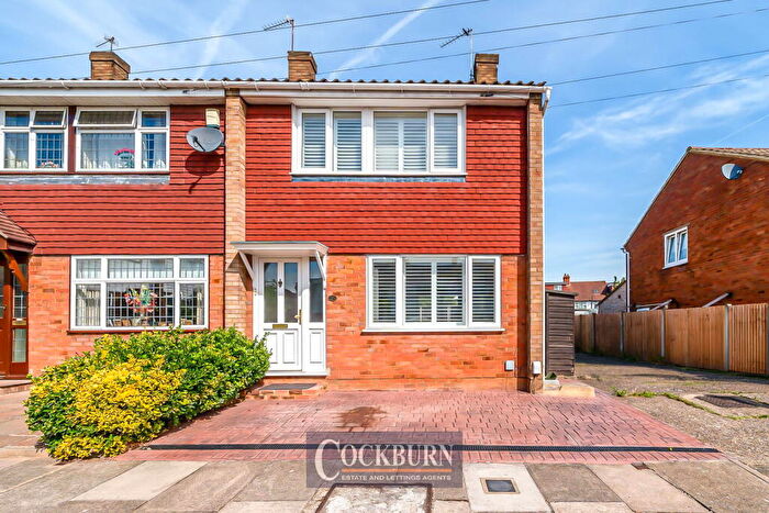 3 Bedroom End Of Terrace House For Sale In Colyer Close, London, SE9