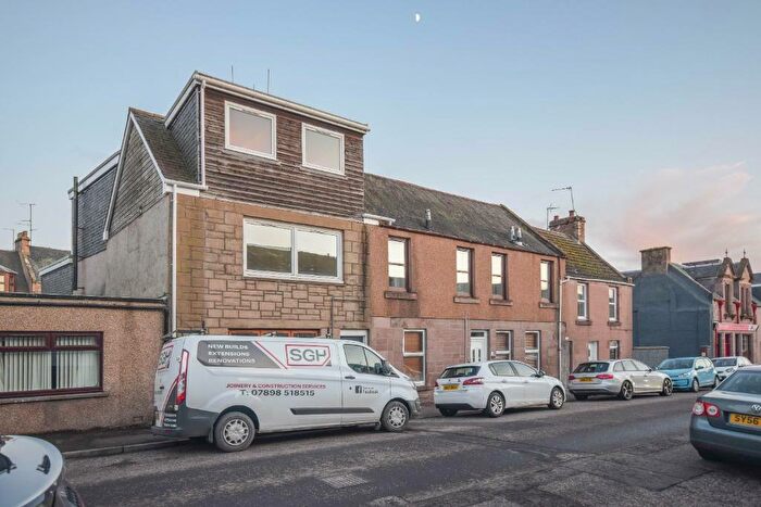 4 Bedroom Flat To Rent In Market Street, Brechin, Angus, DD9