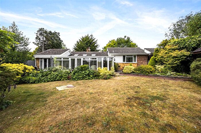3 Bedroom Bungalow For Sale In Allendale Avenue, Findon Valley, Worthing, West Sussex, BN14