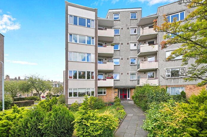3 Bedroom Flat For Sale In Falcon Court, Morningside, Edinburgh, EH10