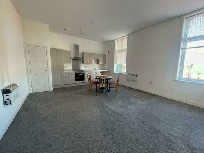 2 Bedroom Apartment To Rent In Imperial Court, Grimsby Road, Cleethorpes, DN35