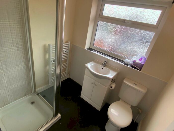 2 Bedroom Flat To Rent In Sheep Dip Lane, Dunscroft, DN7