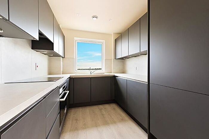 2 Bedroom Flat To Rent In Penrose Apartments, Harrow, London, HA1