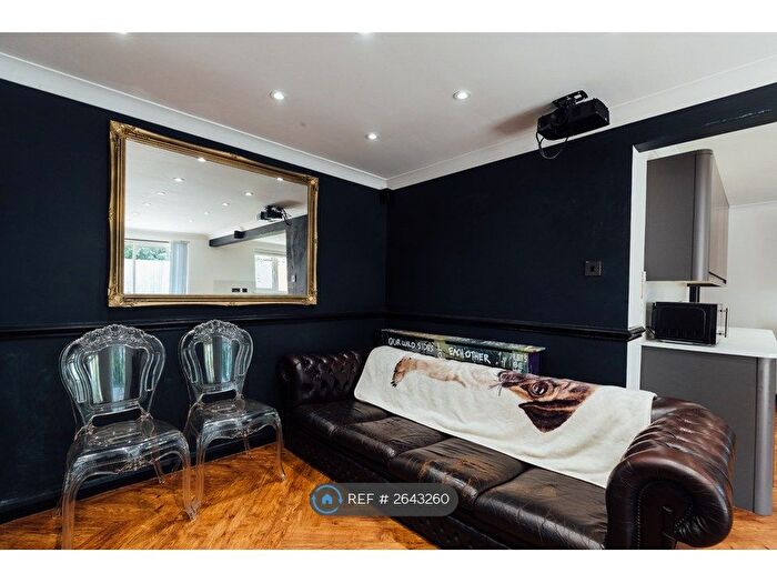 6 Bedroom Detached House To Rent In Ashleigh Drive, Loughborough, LE11