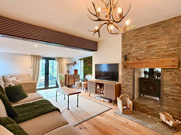 3 Bedroom Bungalow For Sale In Woodsgate Park, Bexhill-On-Sea, TN39