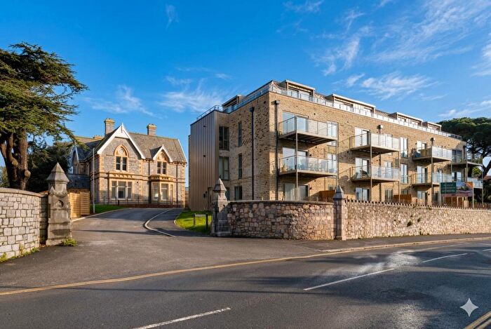 2 Bedroom Apartment For Sale In Douglas Avenue, Exmouth, EX8