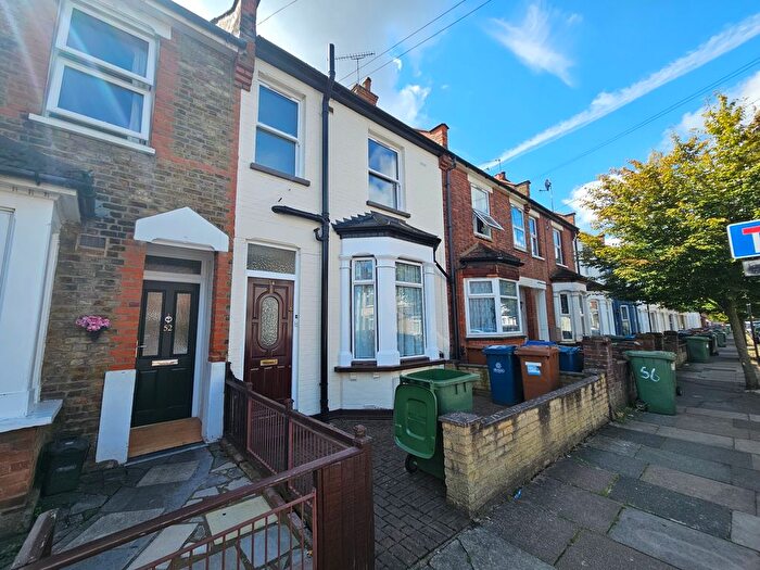 1 Bedroom Flat For Sale In Graham Road, Wealdstone, HA3