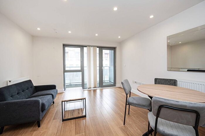 1 Bedroom Flat To Rent In Christian Street, Aldgate, London, E1