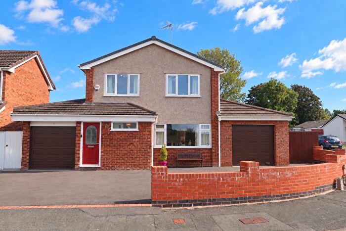 3 Bedroom Detached House For Sale In Manor Road, Westminster Park, CH4