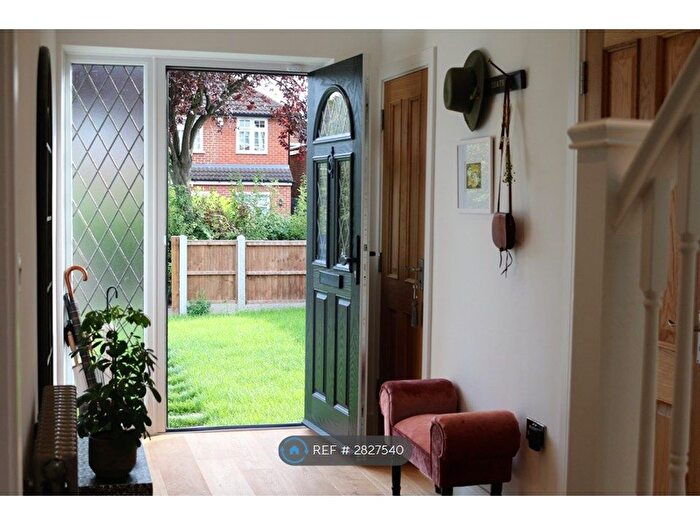 5 Bedroom Detached House To Rent In Merryhills Drive, London, EN2