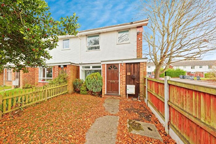 4 Bedroom End Of Terrace House For Sale In Rushmead Close, Canterbury, CT2