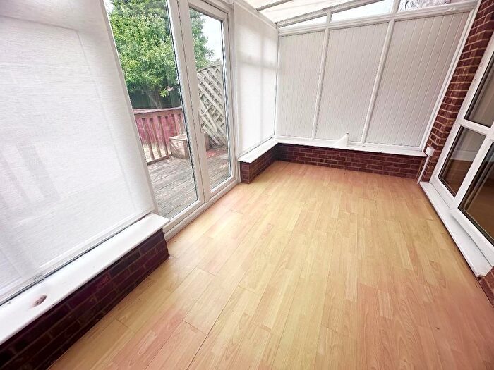 1 Bedroom Flat To Rent In Bishop Butt Close, Orpington, Kent, BR6