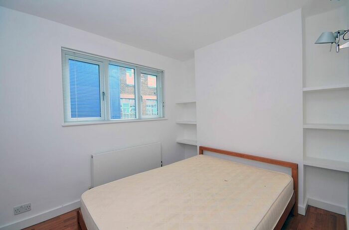 1 Bedroom Flat To Rent In Frosa Mansions, Bloomsbury, London, WC1H