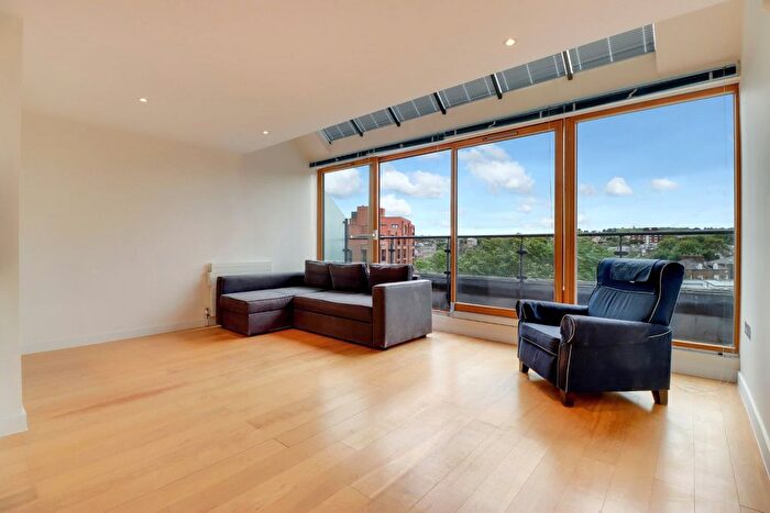 1 Bedroom Flat For Sale In Highgate Road, Kentish Town, London, NW5