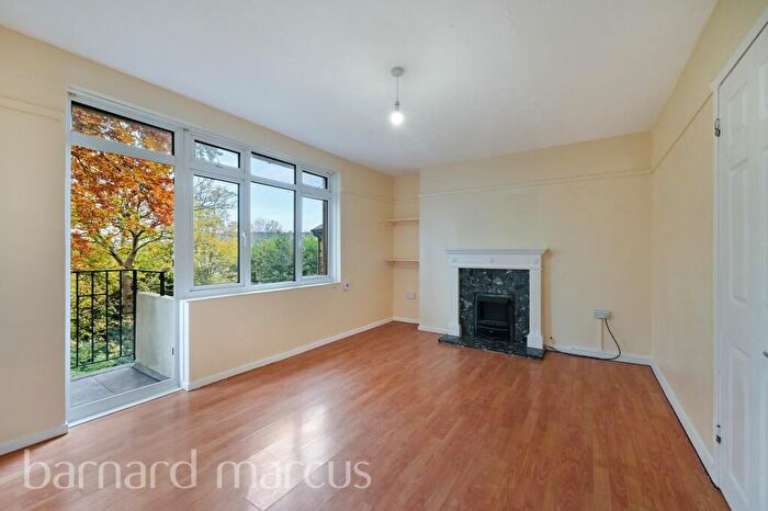 3 Bedroom Flat To Rent In Sydenham Hill, London, SE26