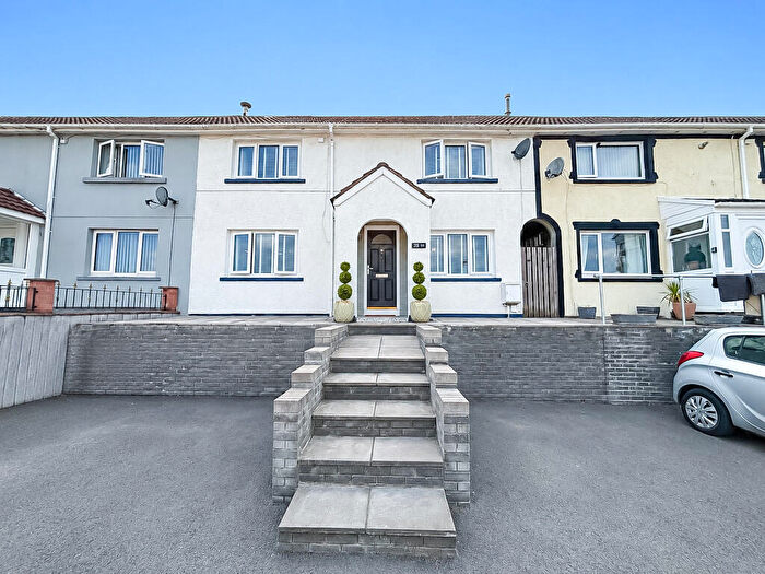 3 Bedroom Terraced House For Sale In Treowen Road, Newbridge, NP11