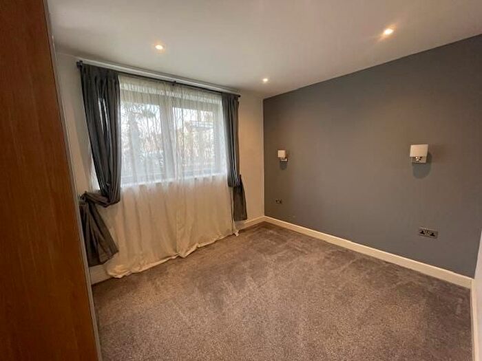 2 Bedroom Flat To Rent In Redmead Road, Hayes, UB3