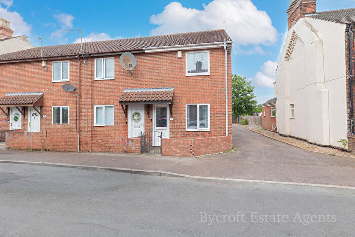2 Bedroom End Of Terrace House For Sale In St. Andrews Road, Gorleston, Great Yarmouth, NR31