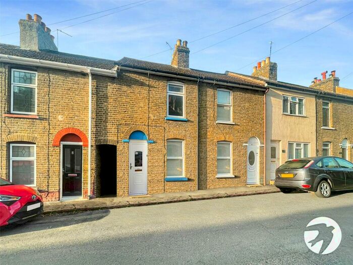 2 Bedroom Terraced House To Rent In Bassett Road, Sittingbourne, Kent, ME10