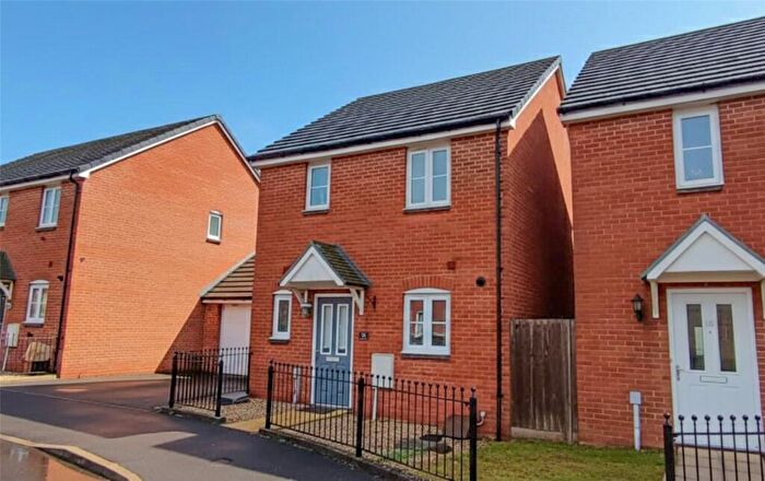 3 Bedroom Link Detached House For Sale In Millstone Close, Weston-super-Mare, Somerset, BS24