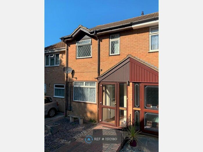 3 Bedroom Terraced House To Rent In Spenlow Drive, Kent, ME5
