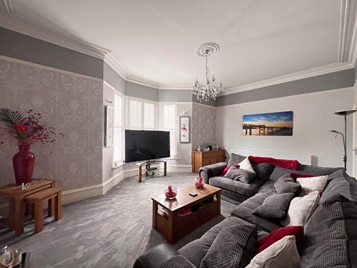 5 Bedroom Detached House To Rent In Golf Open - Walmer Road, Southport - Sleeps, PR8