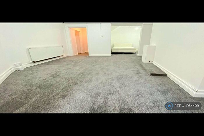 1 Bedroom Flat To Rent In St Michael's Rd, Bournemouth, BH2