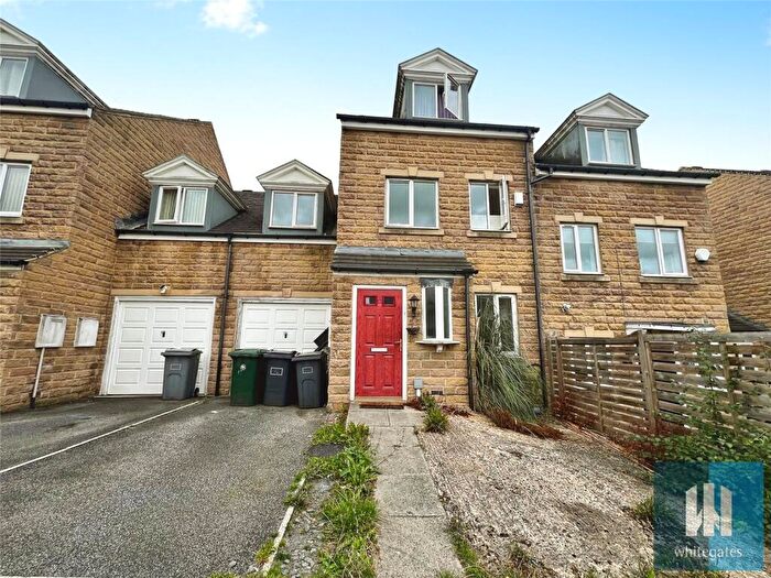 5 Bedroom Town House For Sale In Rordin Heights, Ferndale, Huddersfield, HD2