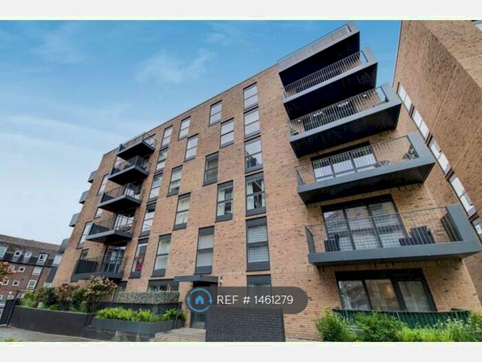 2 Bedroom Flat To Rent In Lyon Road, Harrow, HA1