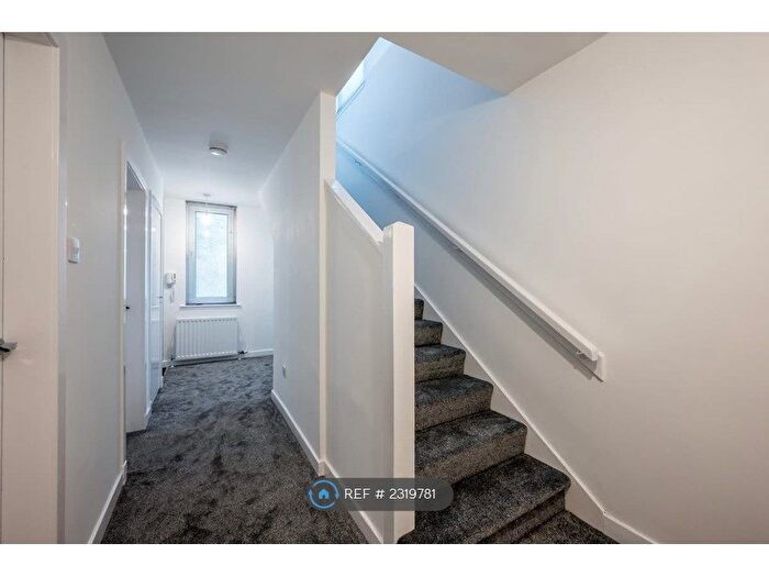 3 Bedroom Flat To Rent In Cowgate, Tayport, DD6