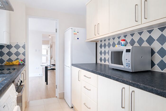 1 Bedroom Flat To Rent In Upper Lewes Road, Brighton, BN2