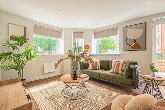 2 Bedroom Apartment To Rent In St. Vincent Street, Glasgow, G3