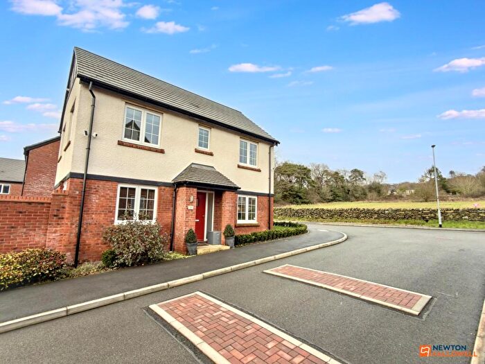 3 Bedroom Detached House For Sale In Celadon Drive, Coalville, LE67