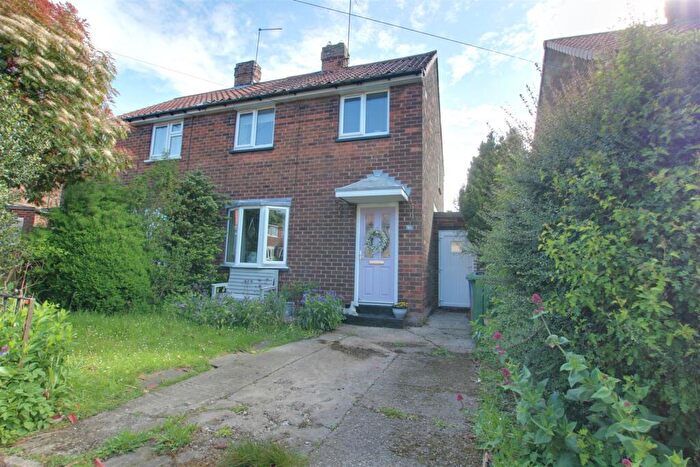3 Bedroom Semi-Detached House For Sale In West Garth, Little Weighton, Cottingham, HU20