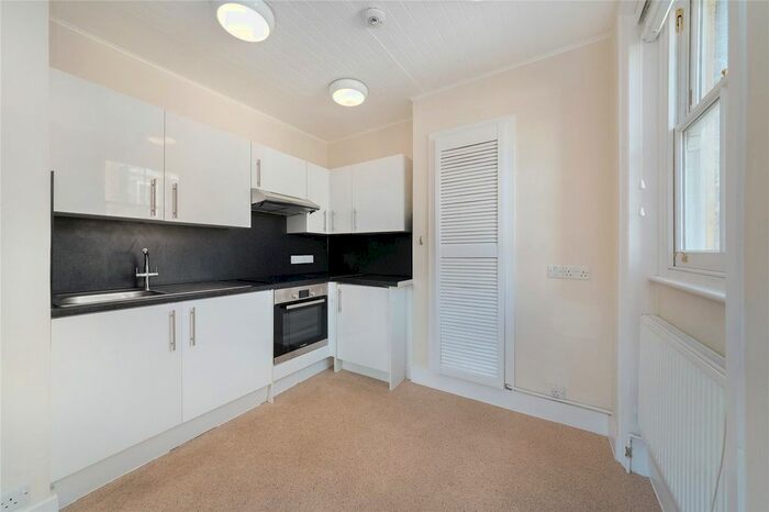 1 Bedroom Flat To Rent In Anns Close, Knightsbridge, London, SW1X