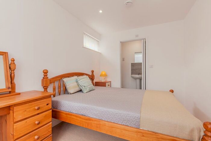 1 Bedroom House To Rent In Maple Road, Bicester, OX26