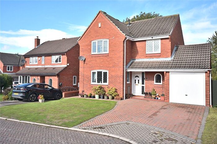 4 Bedroom Detached House For Sale In Kirkfield Gardens, Leeds, West Yorkshire, LS15