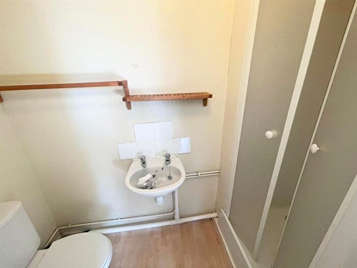 4 Bedroom Terraced House To Rent In **£pppw Excluding Bills** Beeston Road, Dunkirk, - Uon, NG7