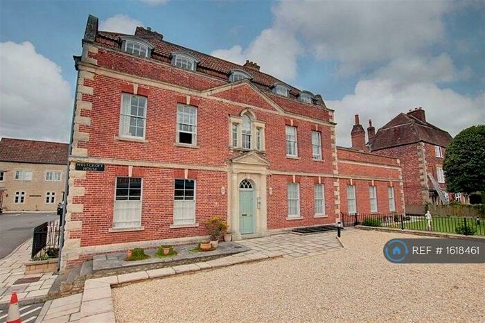 1 Bedroom Flat To Rent In Conigre, Trowbridge, BA14