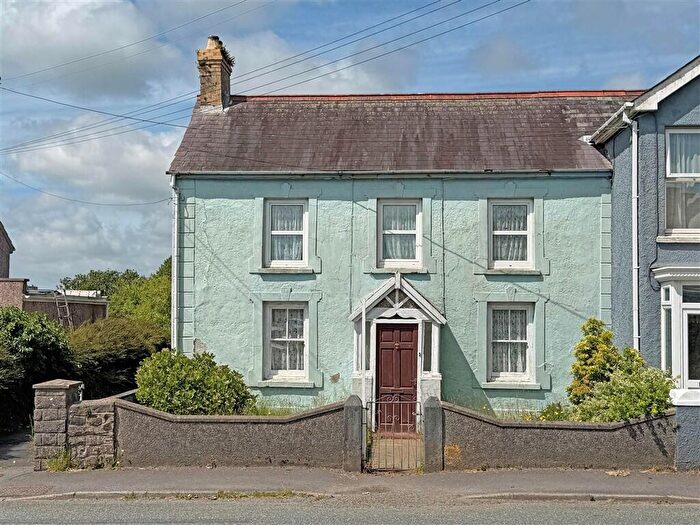 4 Bedroom Semi-Detached House For Sale In Clynderwen, Dyfed, SA66